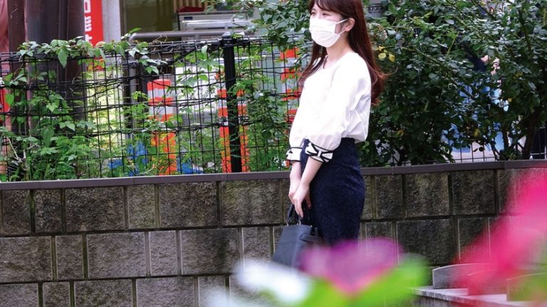 うちの妻・Y衣(30)を寝取ってください 103
