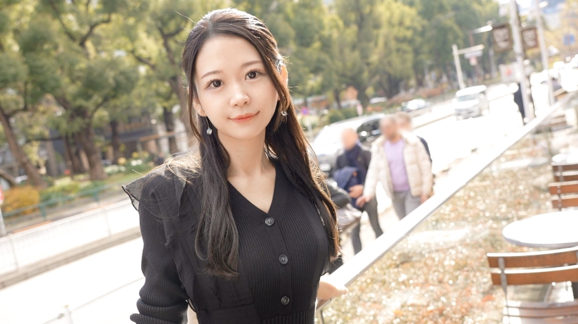 【黒い服に隠された魅惑のボディ】 笑顔と声が可愛い事務職かすみさん(30) 足をあげ自らチ●ポを懇願。ジョボジョボ潮吹きでイキまくり！！ 【初撮り】ネットでAV応募→AV体験撮影 2413